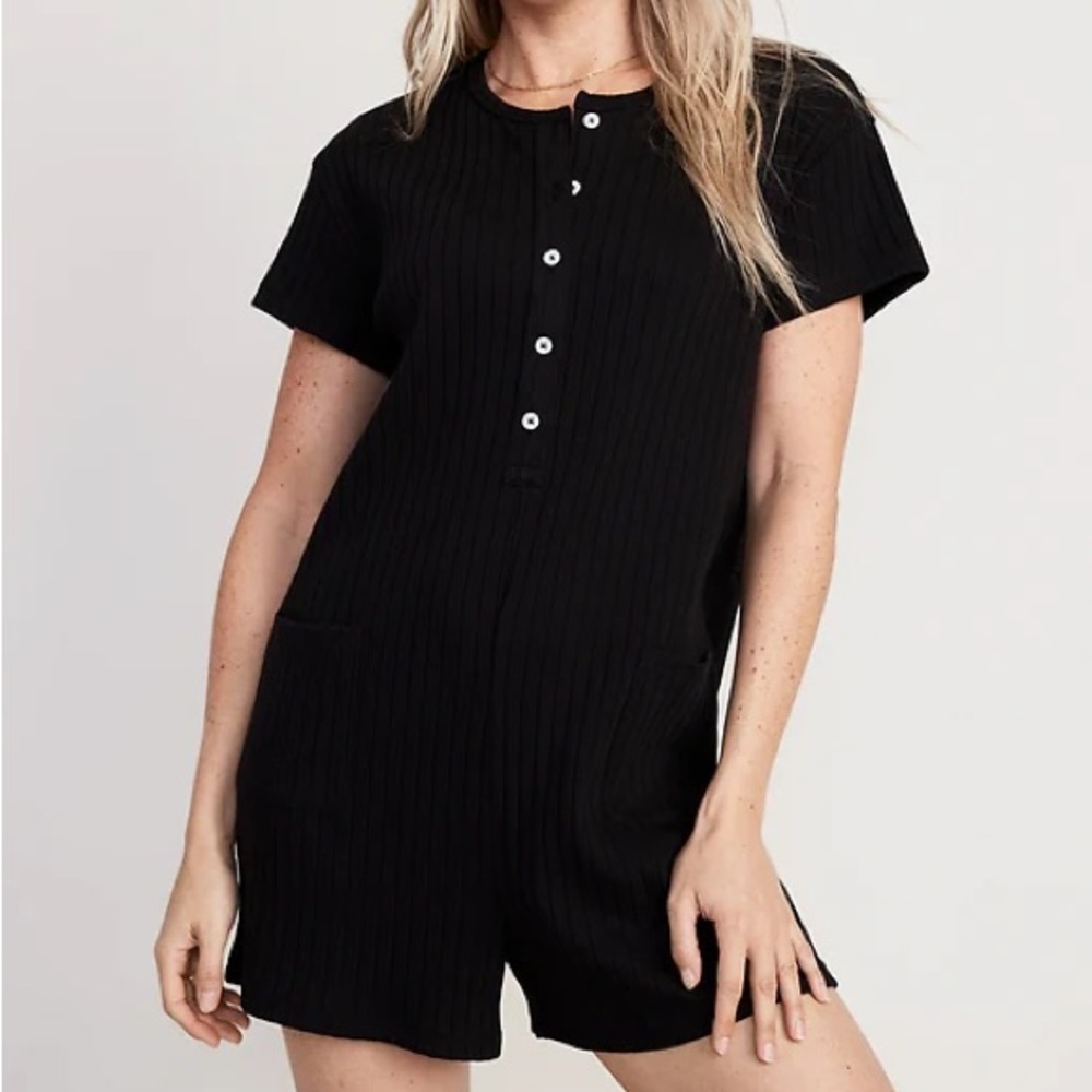 Old Navy Black Ribbed Button-Front Romper – Women’s XS